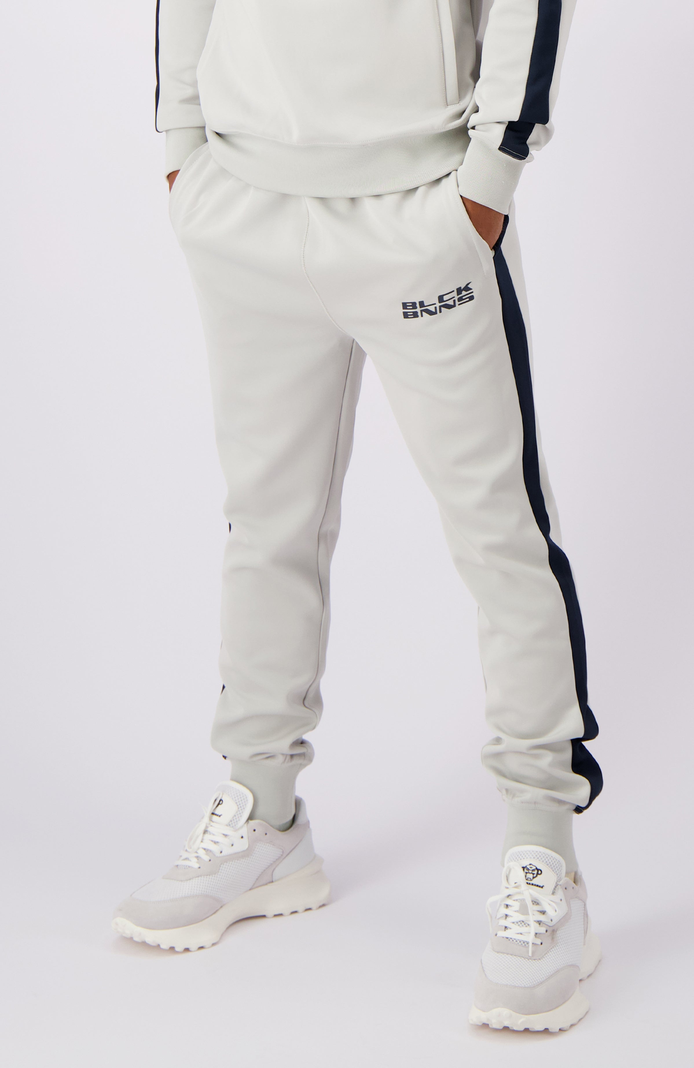 DISCOVER TRACKPANTS | Grey
