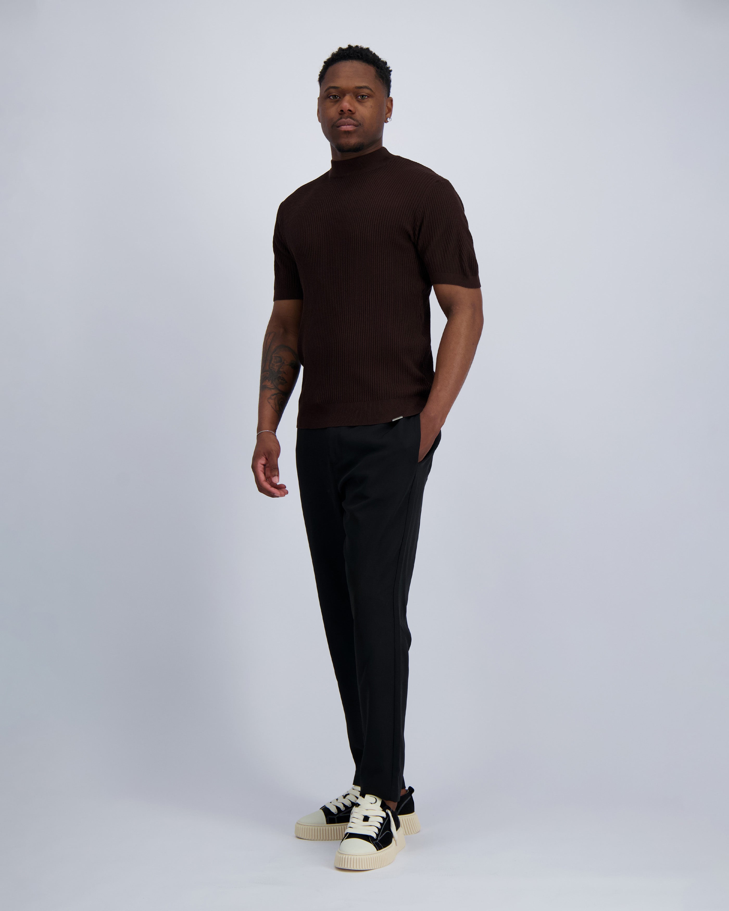 STRICK-T-SHIRT | Braun