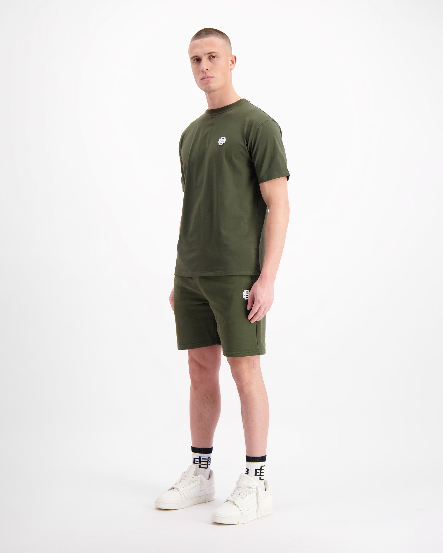 MONO RELAX SWEATSHORTS | Green