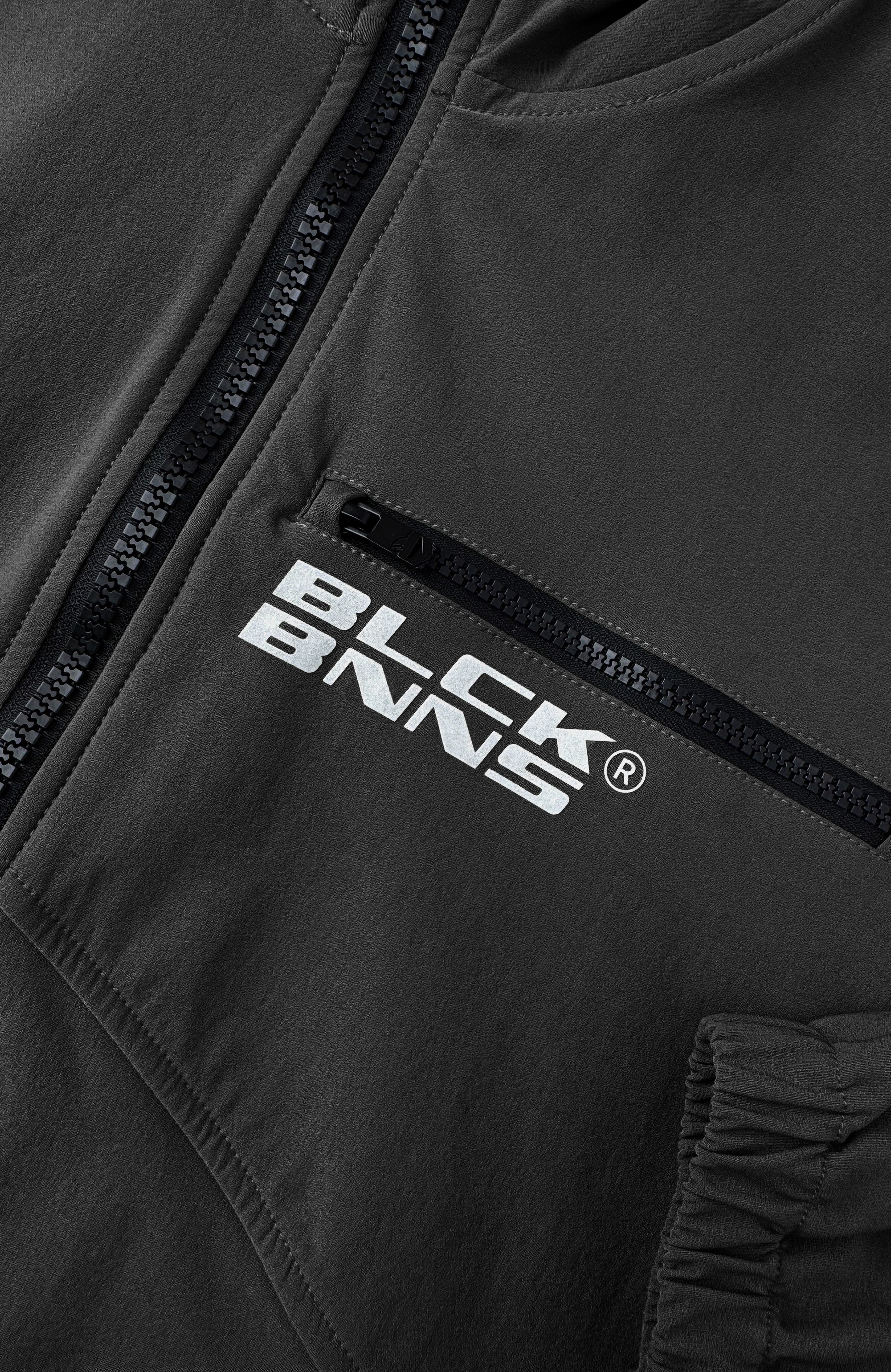 INITIAL TECH JACKET | Black