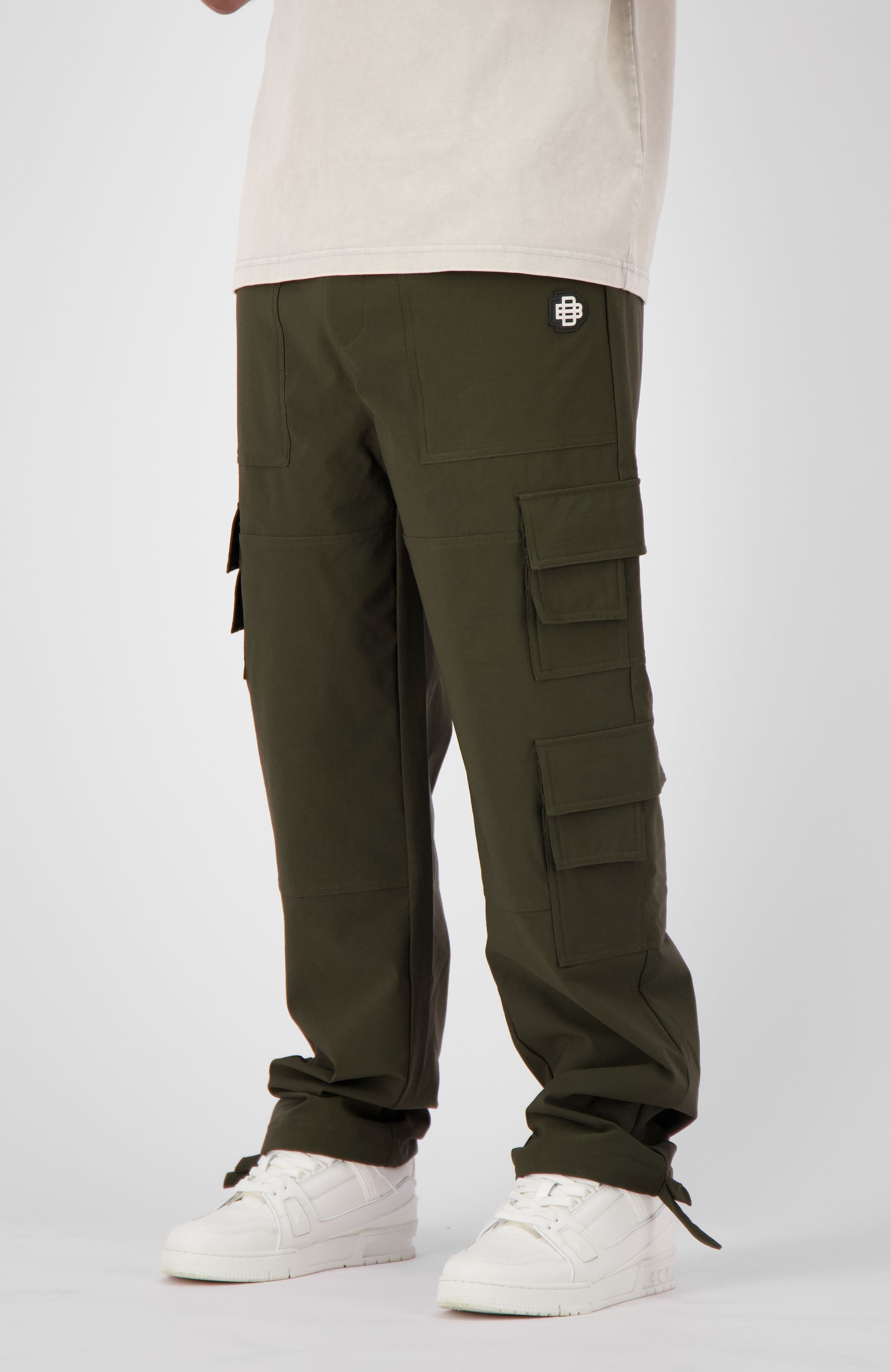 MONOGRAM TECH CARGO PANTS | Moss Green