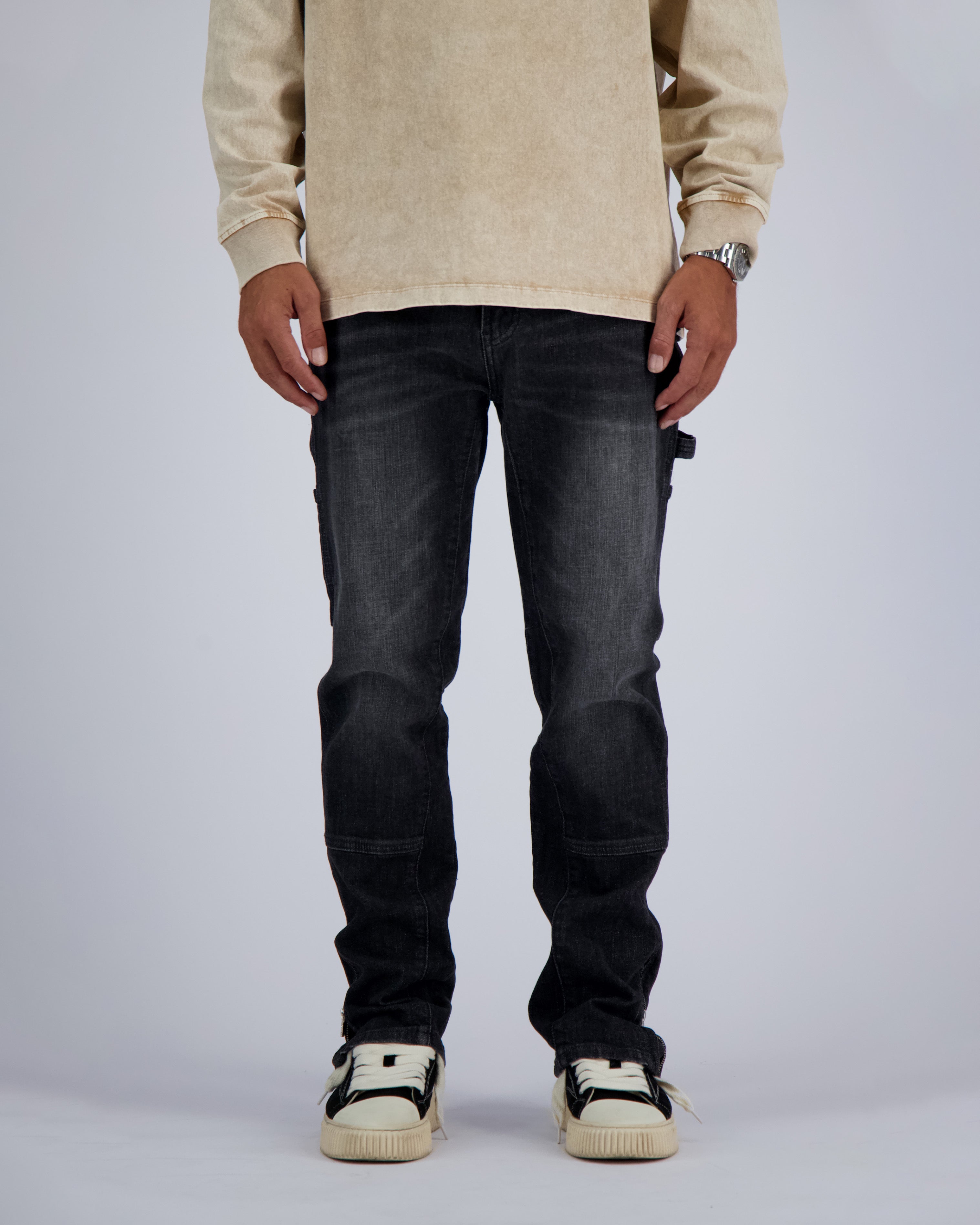 V-2 WORKER DENIM. | Black