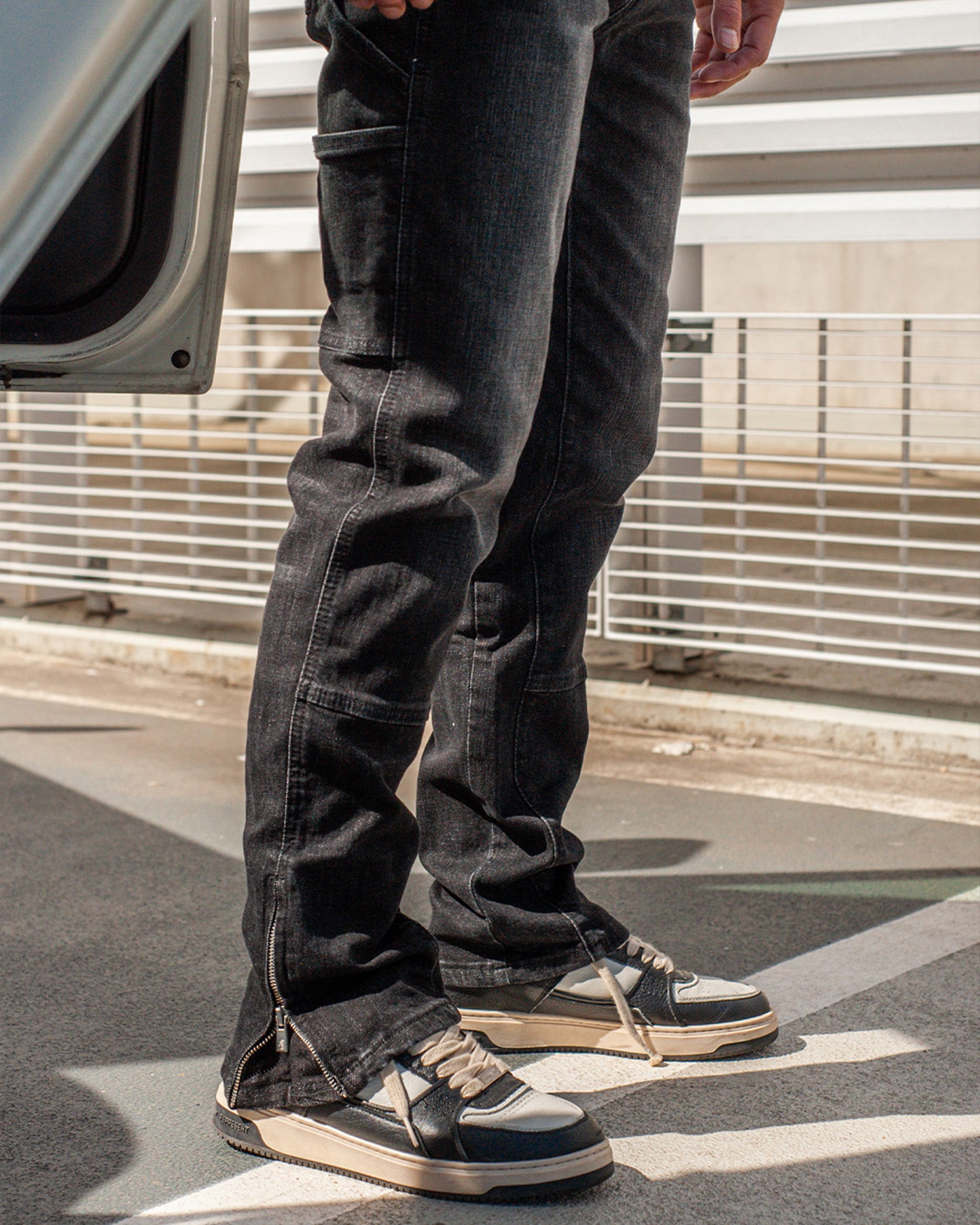 V-2 WORKER DENIM. | Black