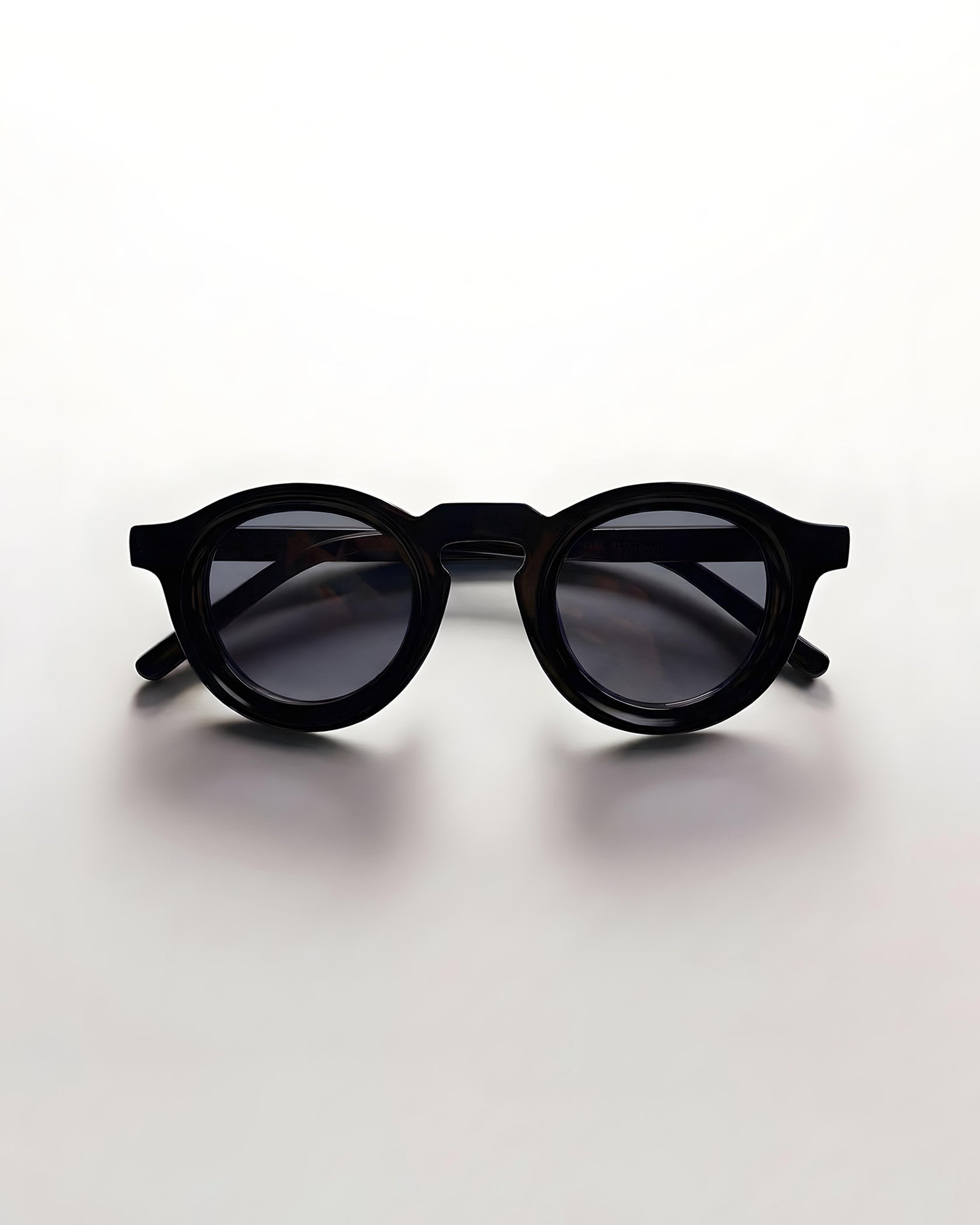 MONOCHROME ZONNEBRIL | Zwart