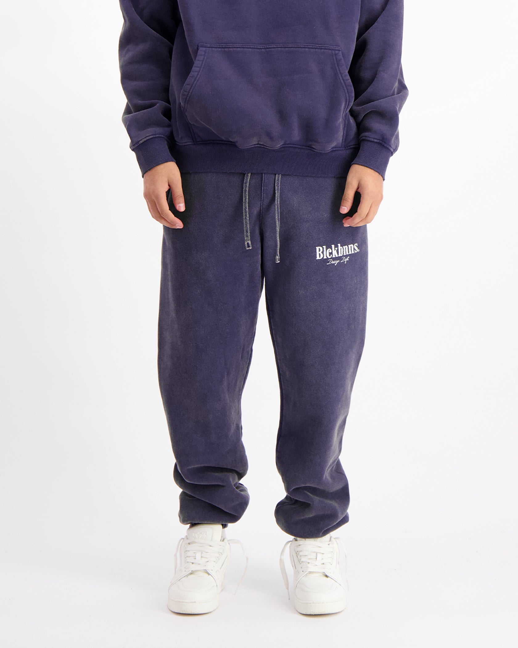 //blackbananas.com/cdn/shop/files/brush-sweatpants-1.224.4.46-400-bottom-06_{width}x.jpg?v=1761047314
