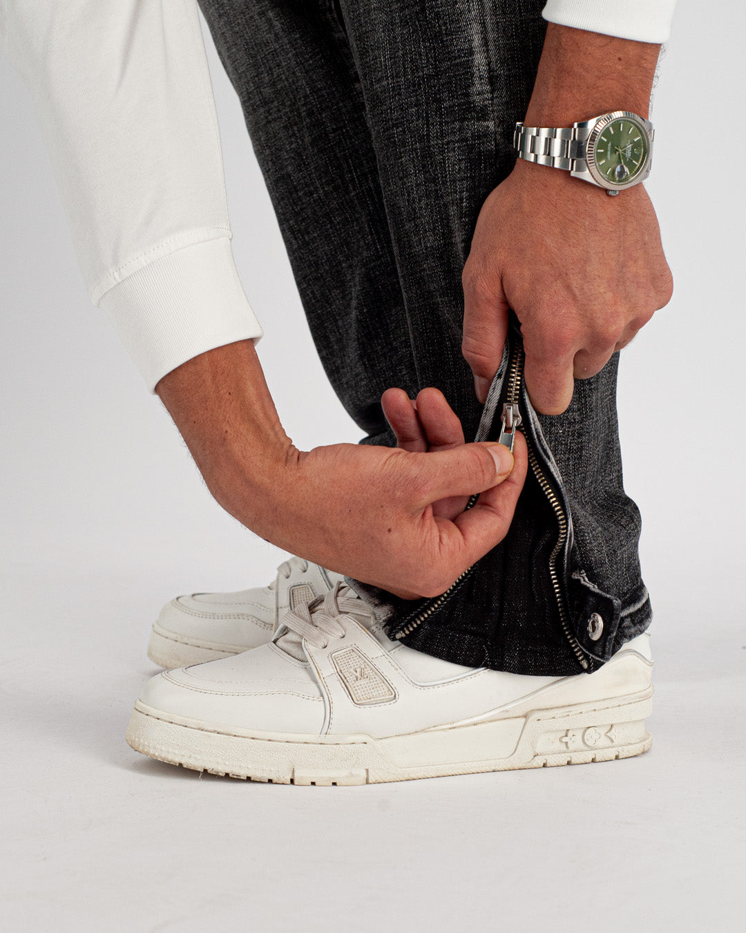 CARBON SLIM DENIM | Black