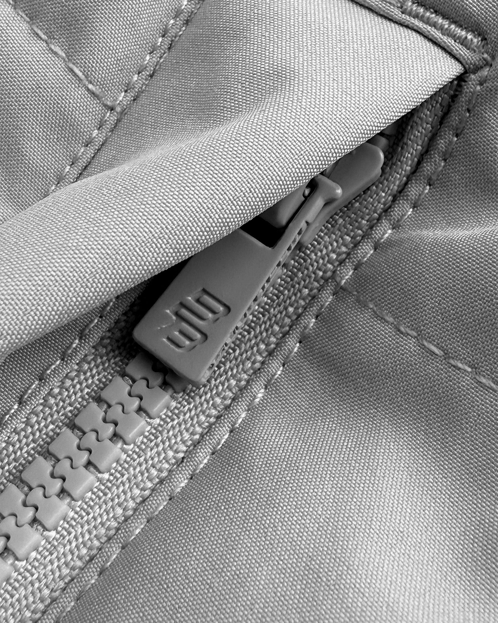 COMMANDER V2 JACKET. | Grey