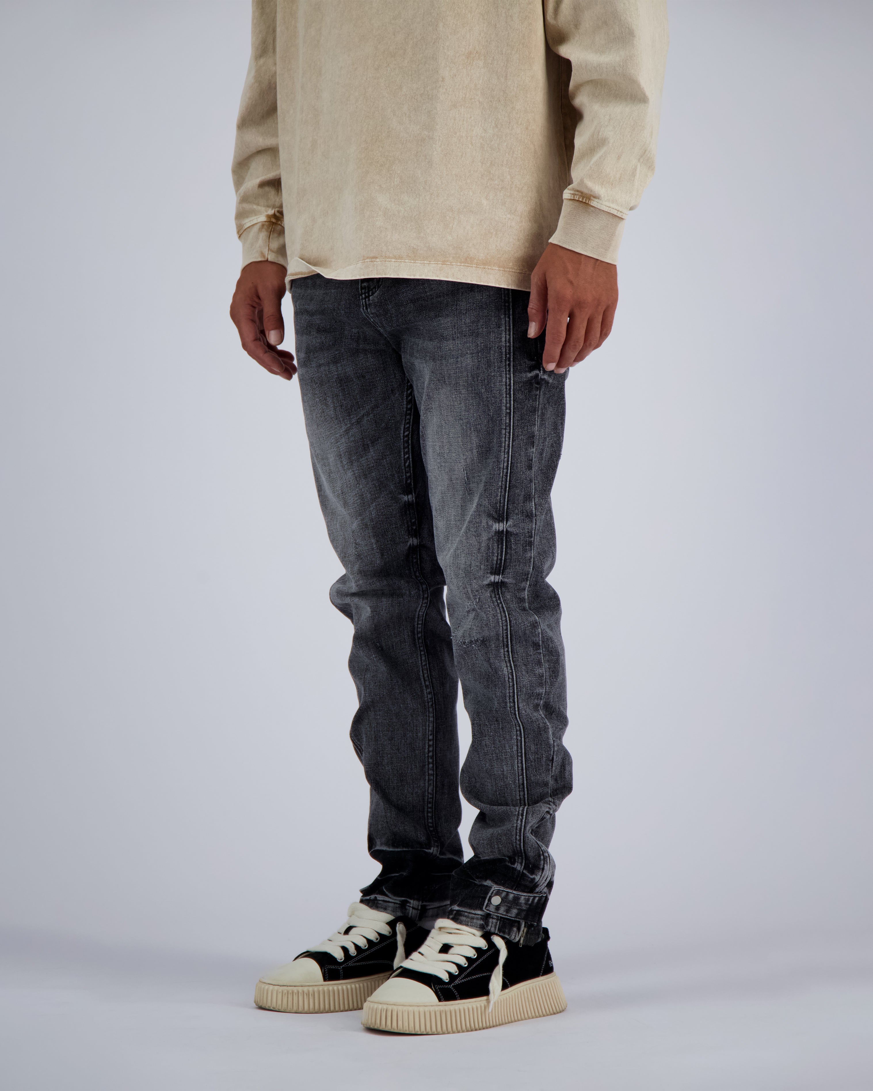 SLIM SEAM DENIM | Grey