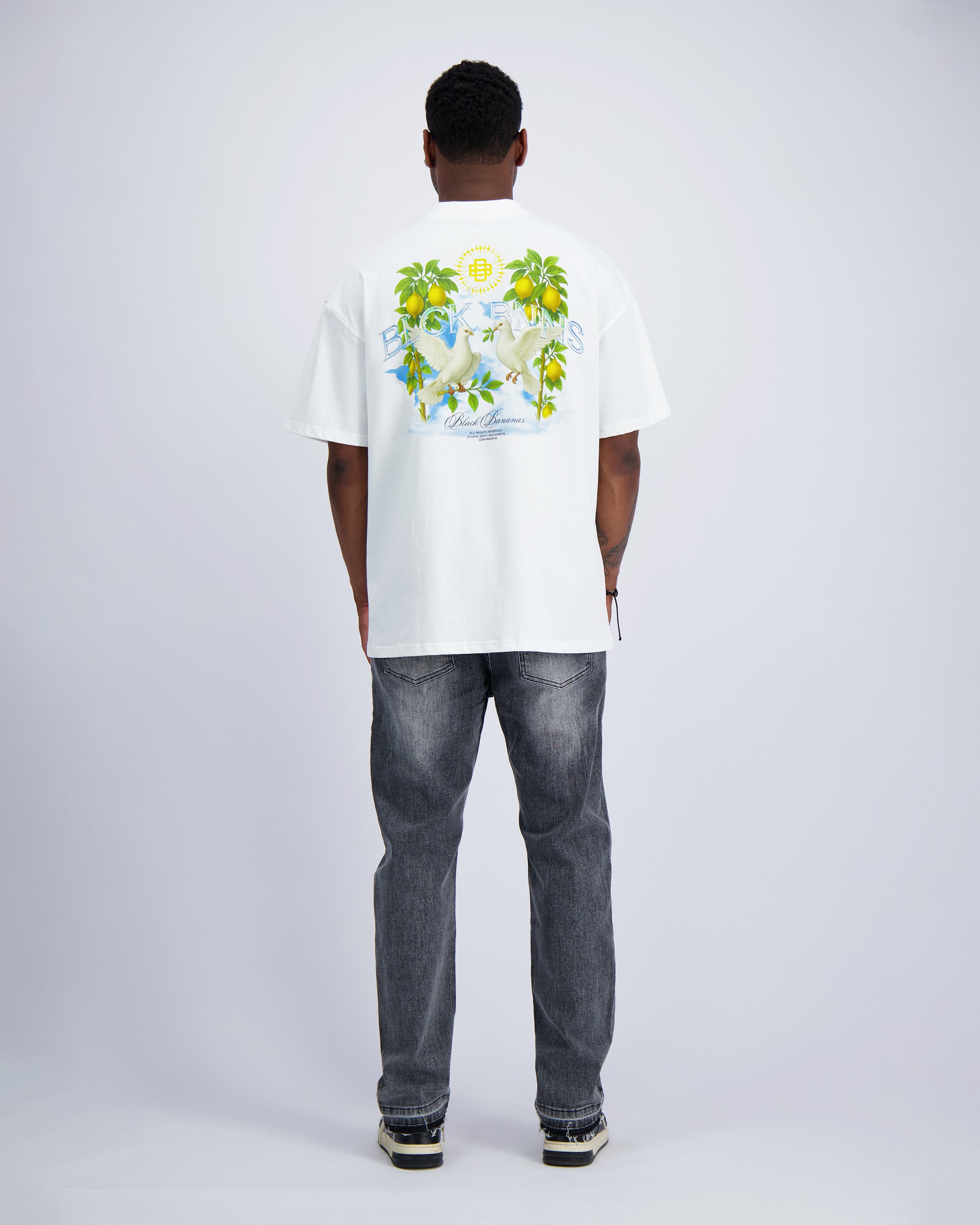 DOVES TEE | White