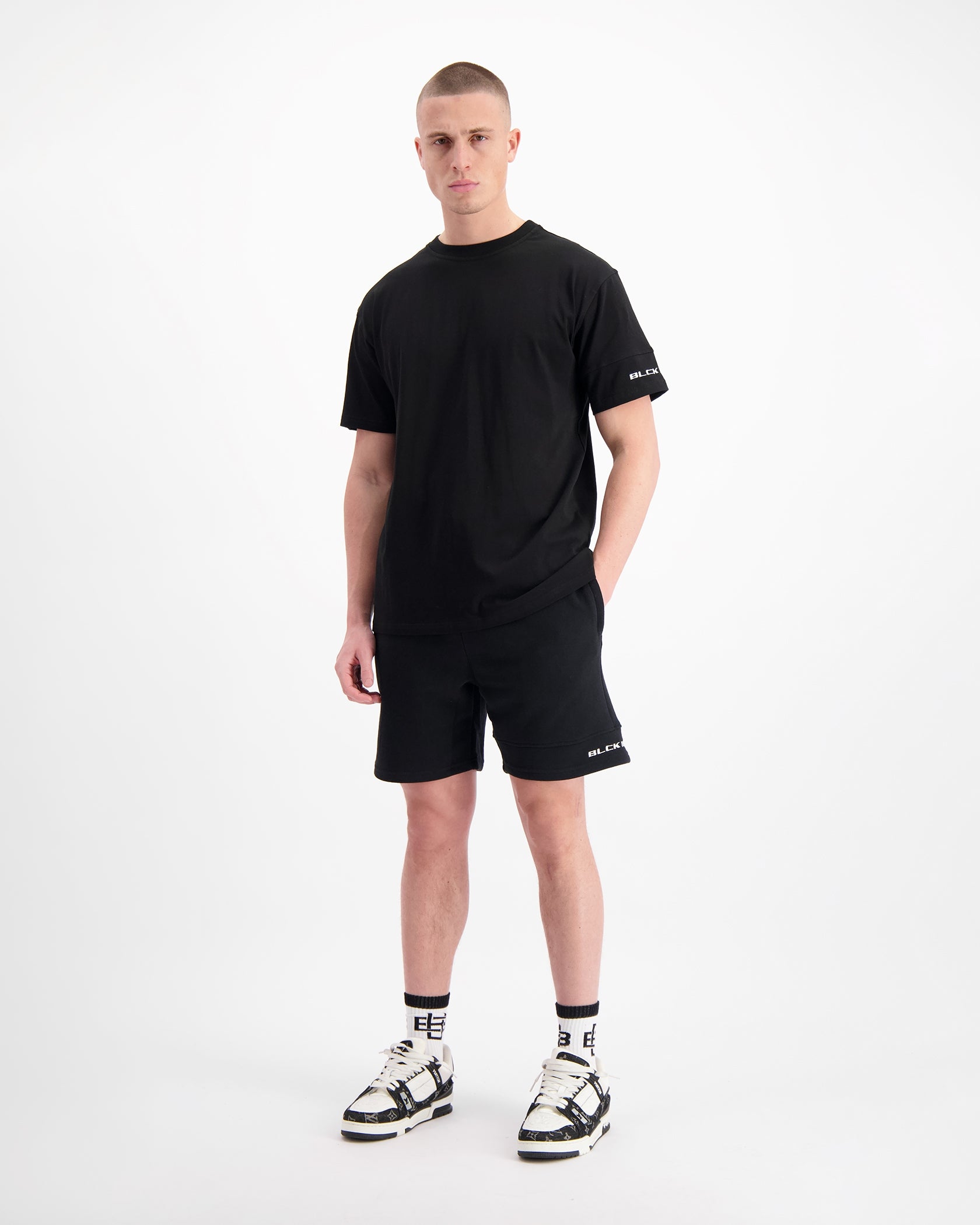 SAMPLE SALE FORCE SWEATSHORTS | Schwarz