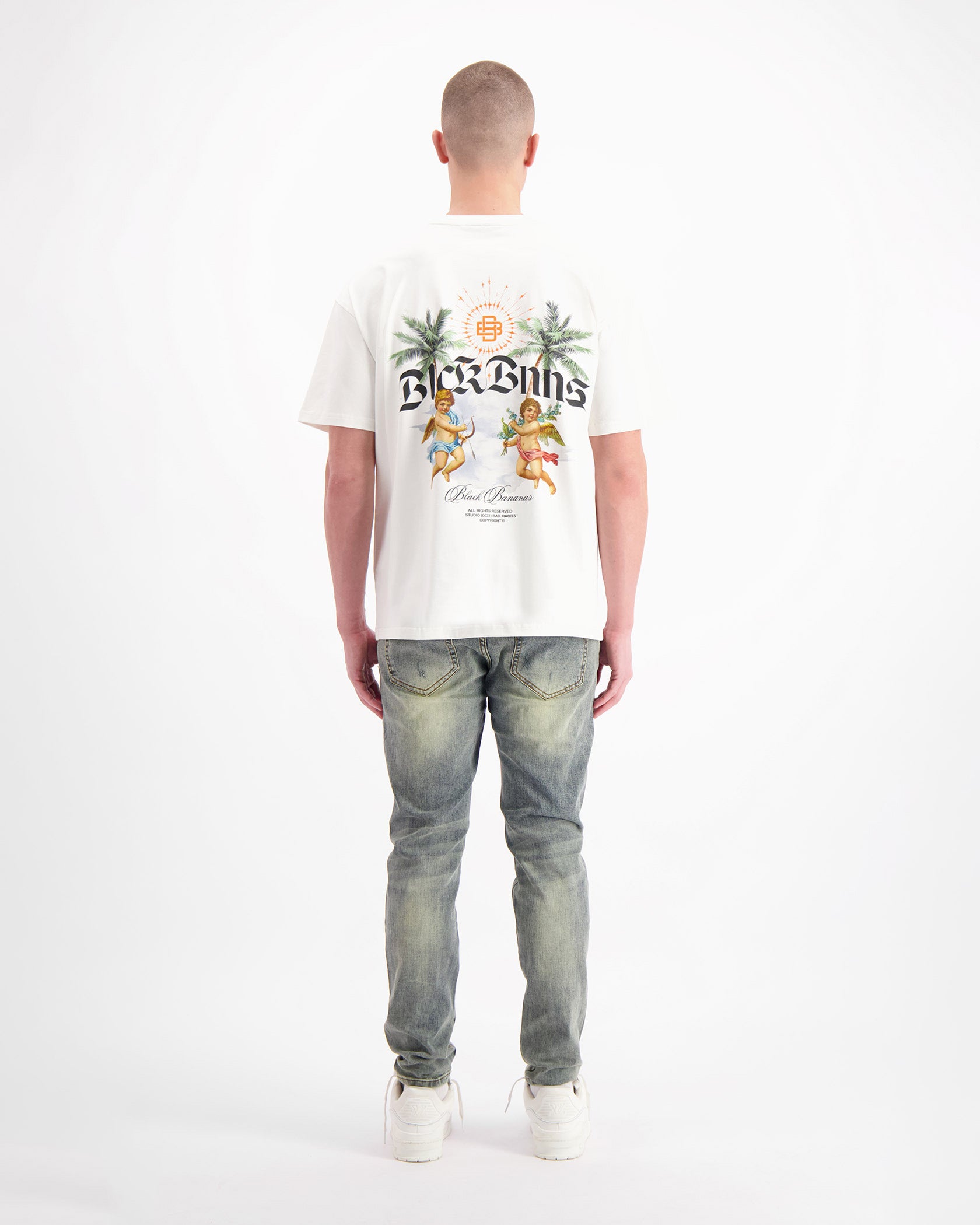 HEAVEN T-SHIRT LOOK