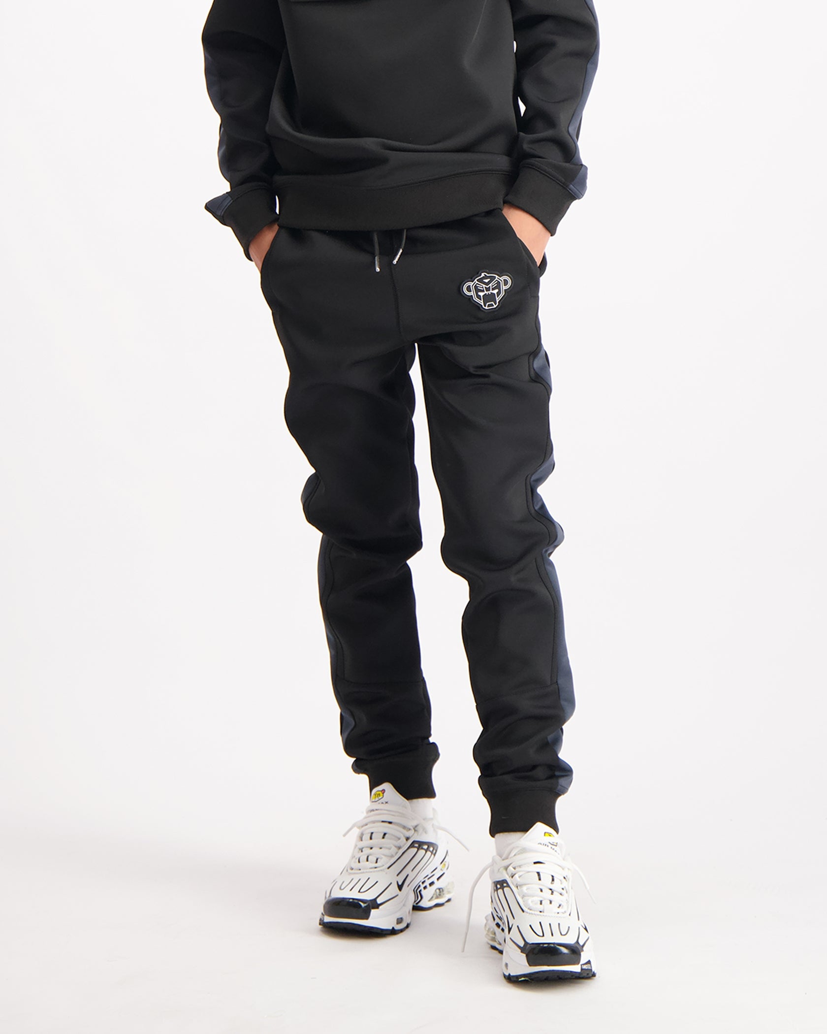 BF TRILL TRACKPANTS | Black