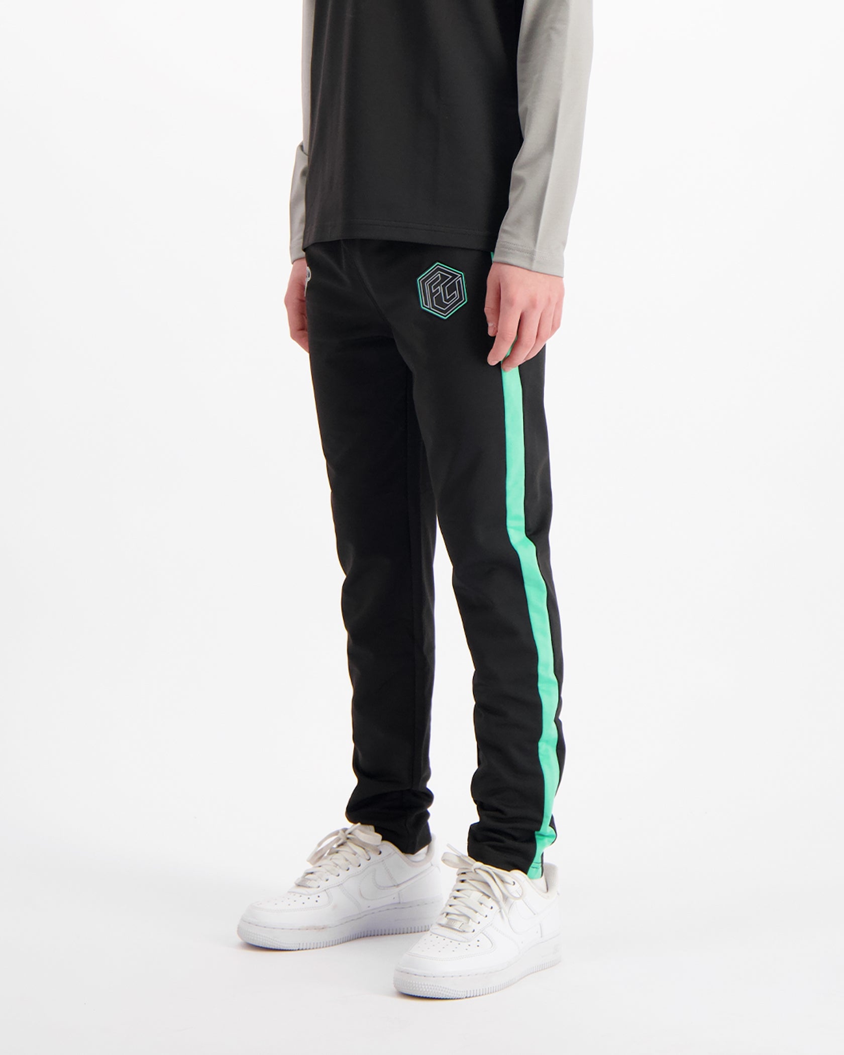 KIDS FOOTBALL TRACKPANTS | Black