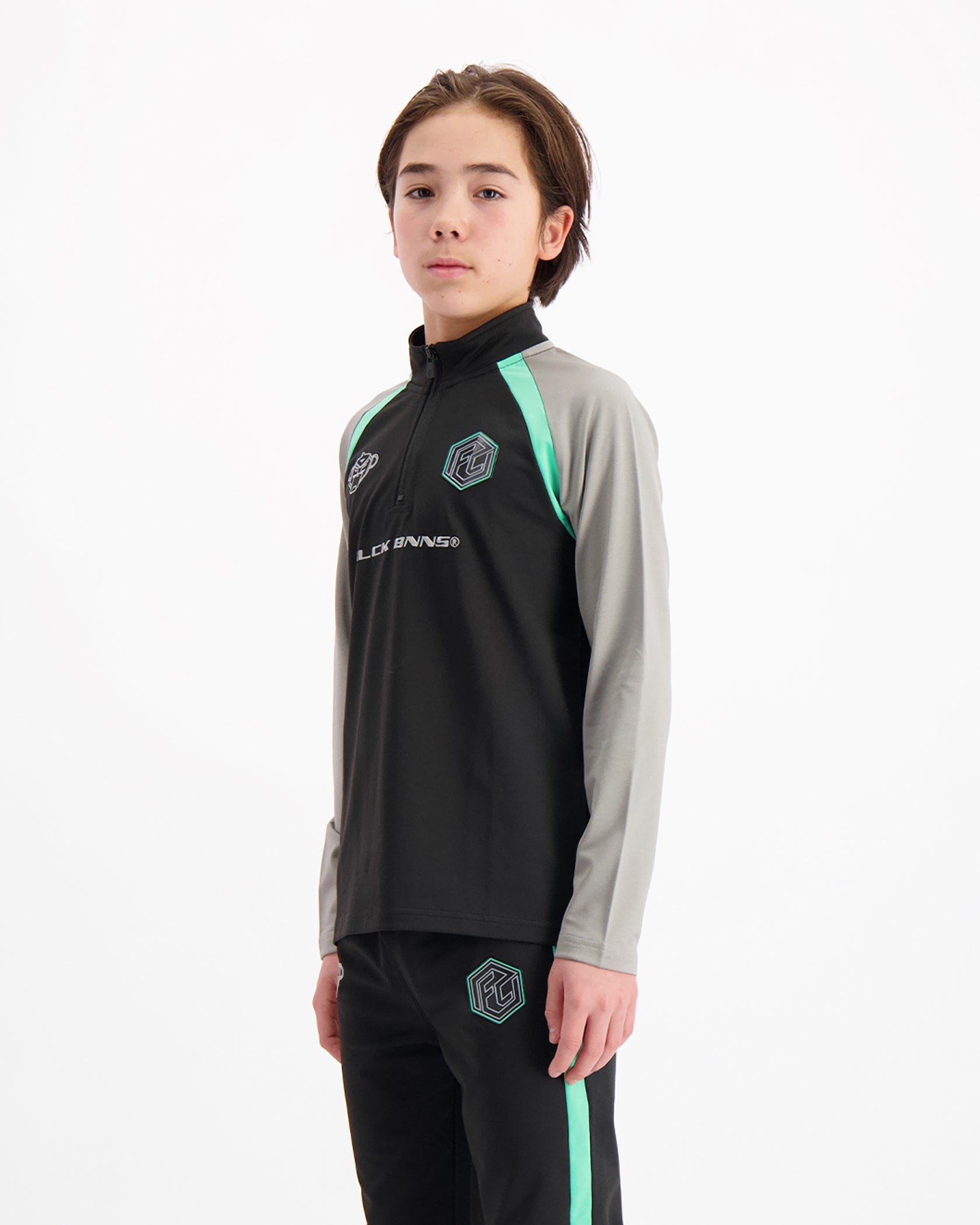 KIDS FOOTBALL TRACKTOP | Black