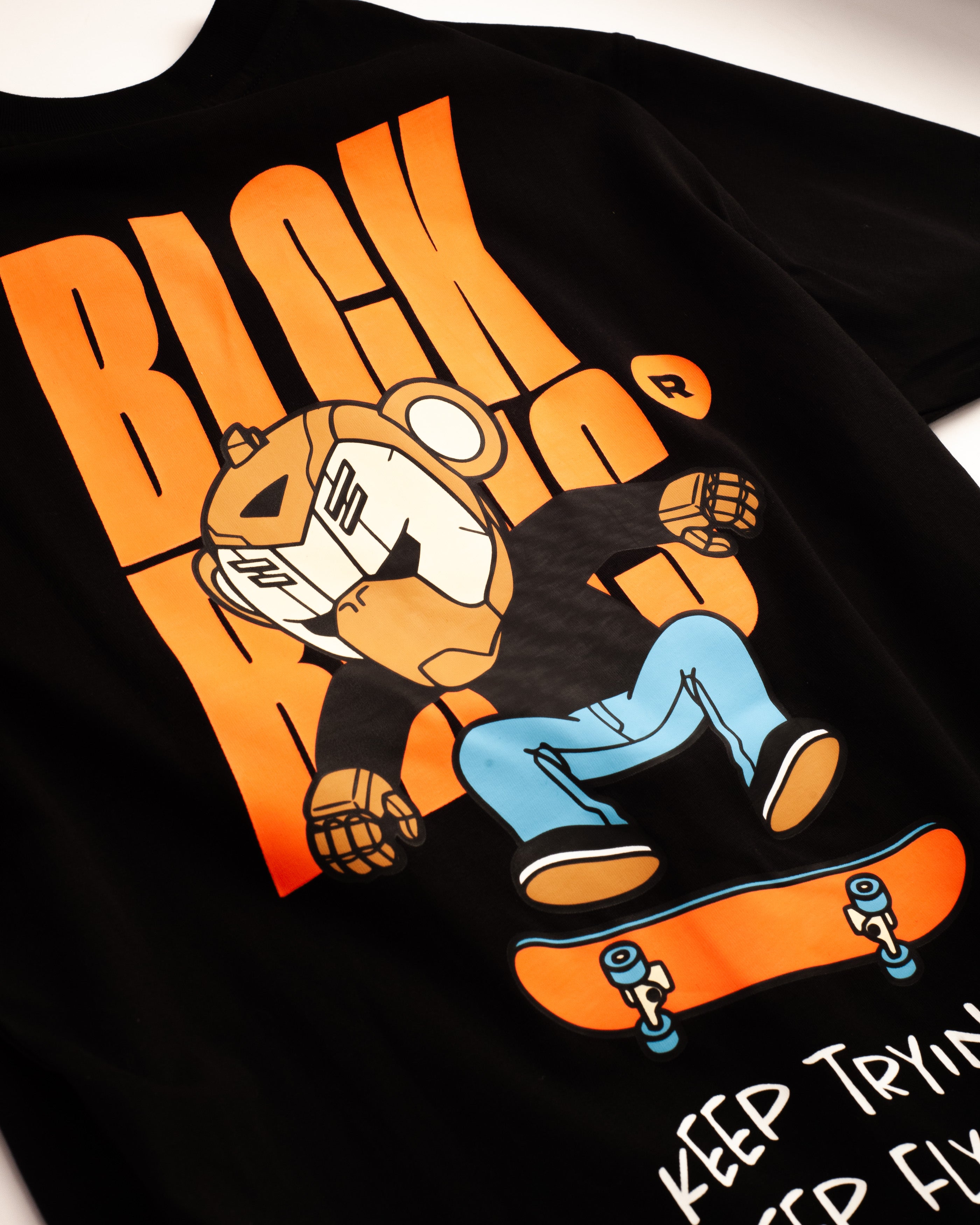 KIDS KEEP FLYING T-SHIRT | Schwarz