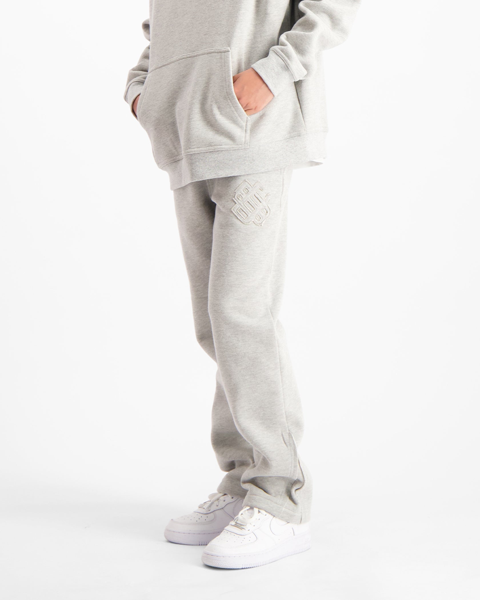 KIDS RIPPED MONOGRAM SWEATPANTS | Grey
