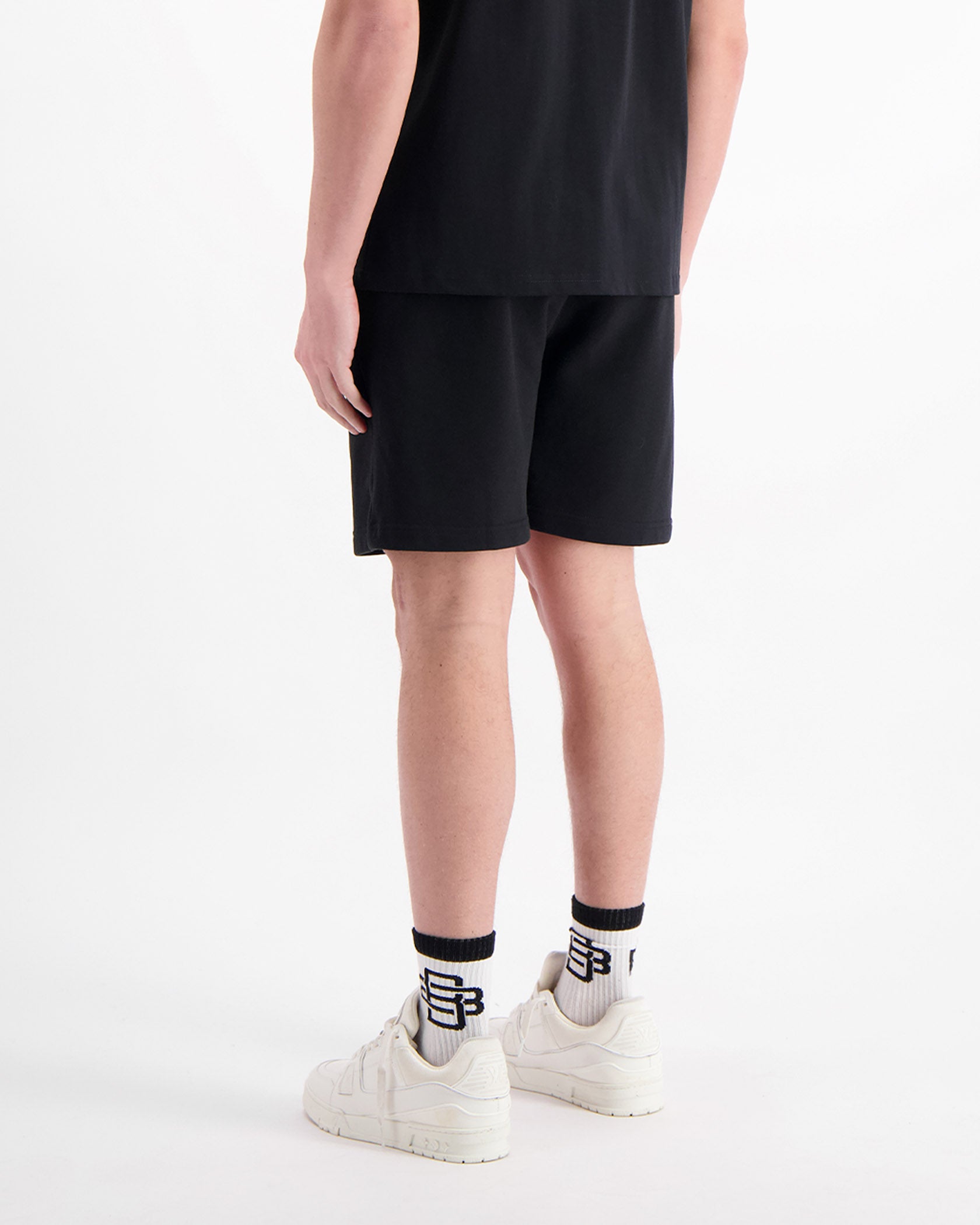 MONO RELAX SWEATSHORTS | Black