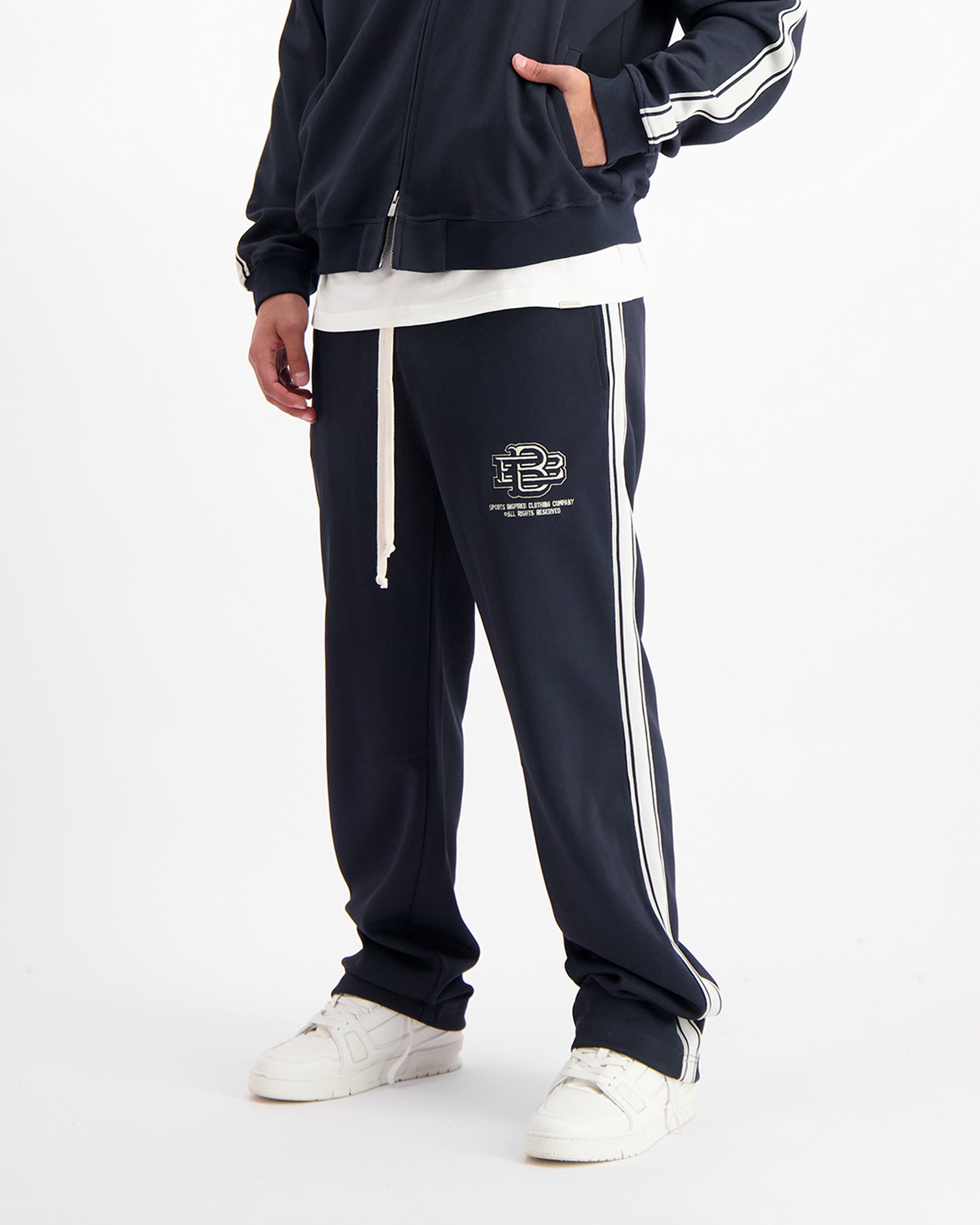 MONOGRAM TRACKPANTS | Navy