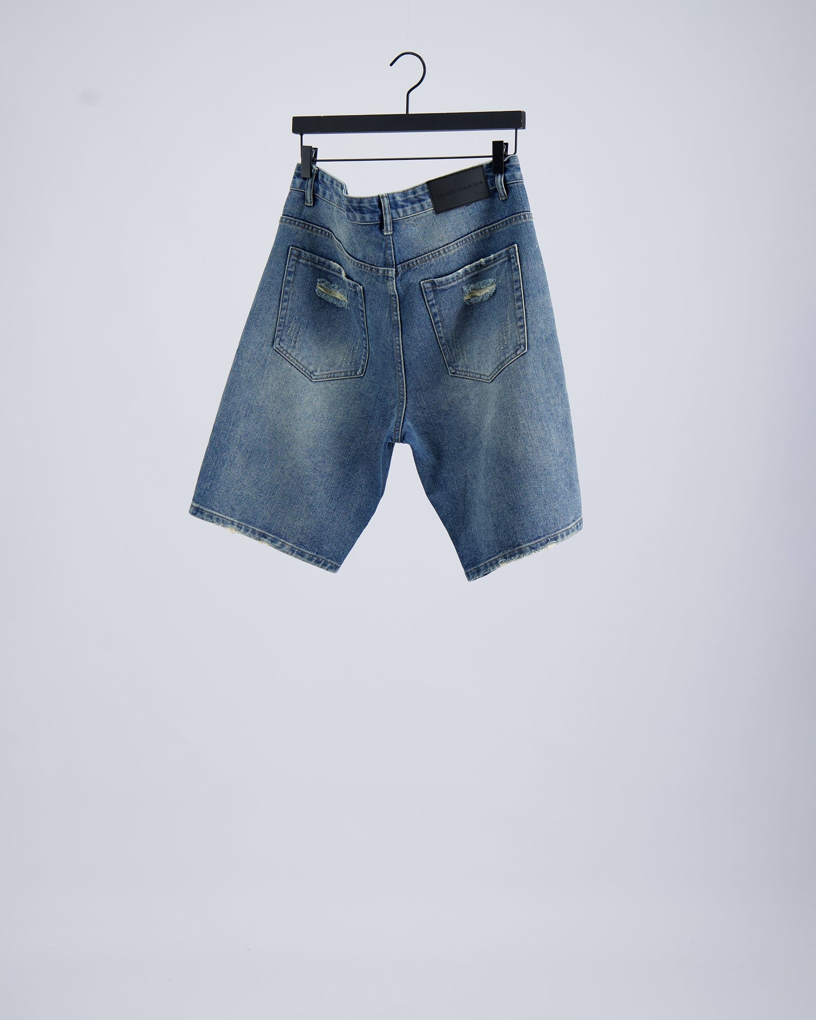 BEISPIELSHORTS | Blau gewaschen