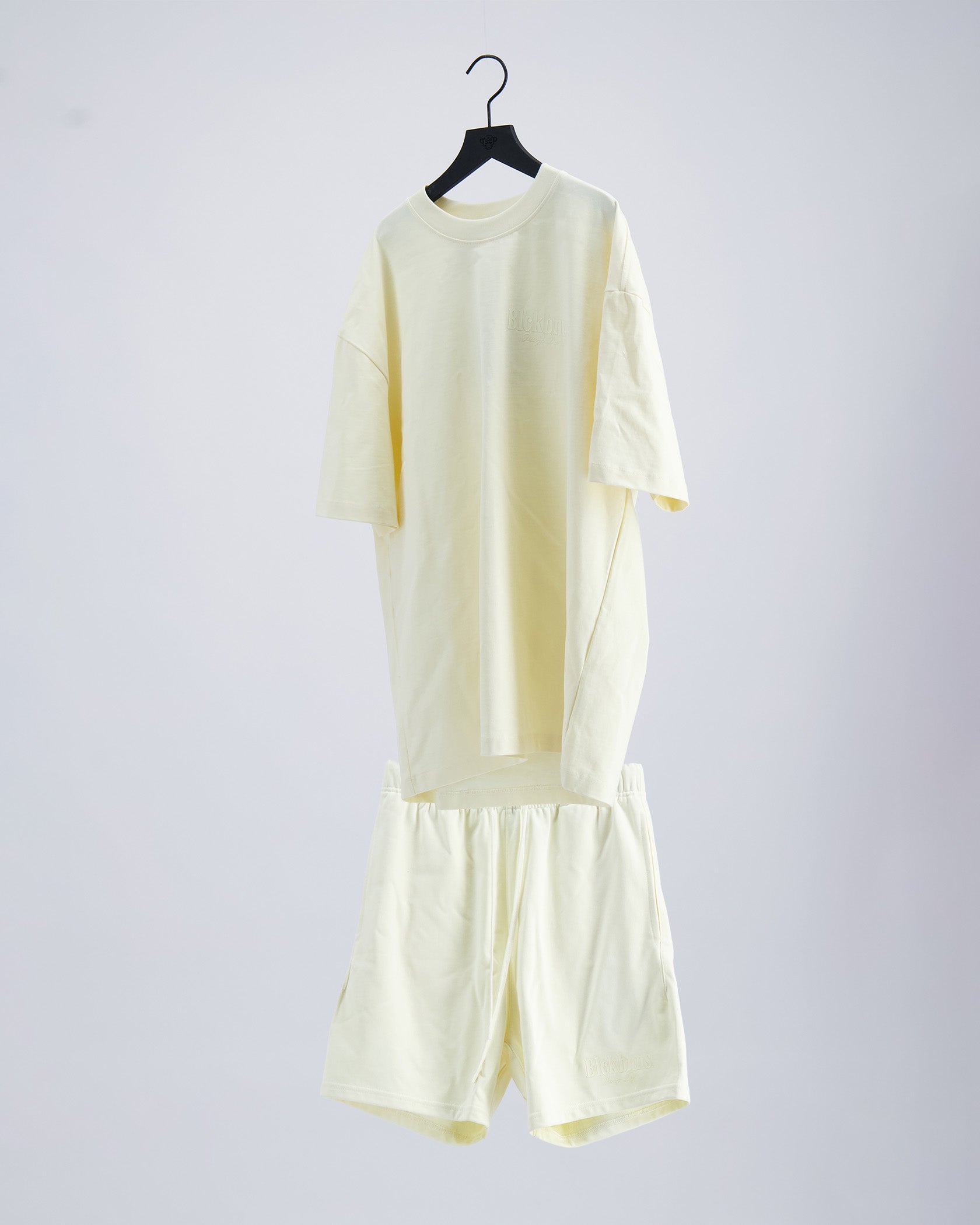 SAMPLE SET SHORT | Cremefarben