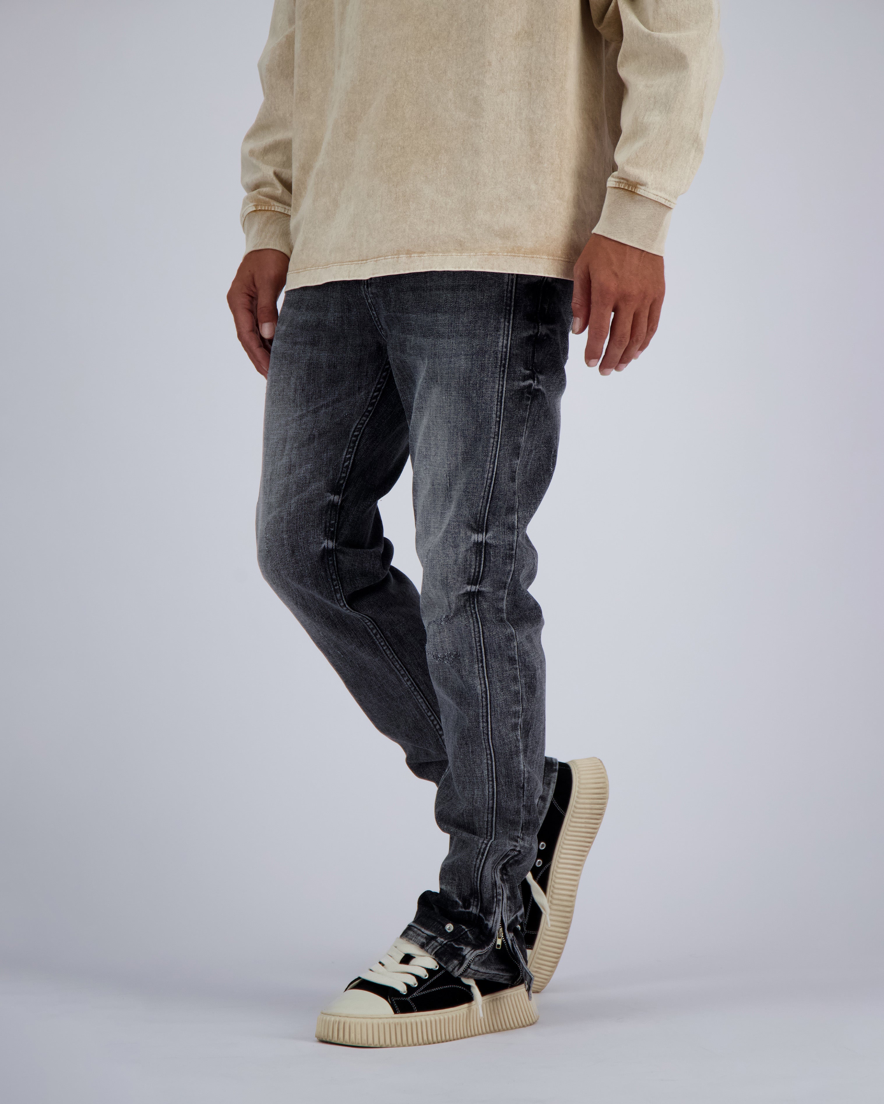 SLIM SEAM DENIM | Grey