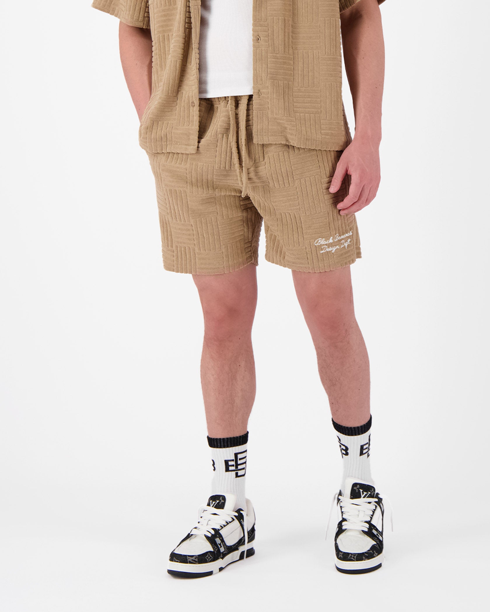 //blackbananas.com/cdn/shop/files/terry-resort-shorts-1.125.5.18-14-men-bottom-02_{width}x.jpg?v=1738939939