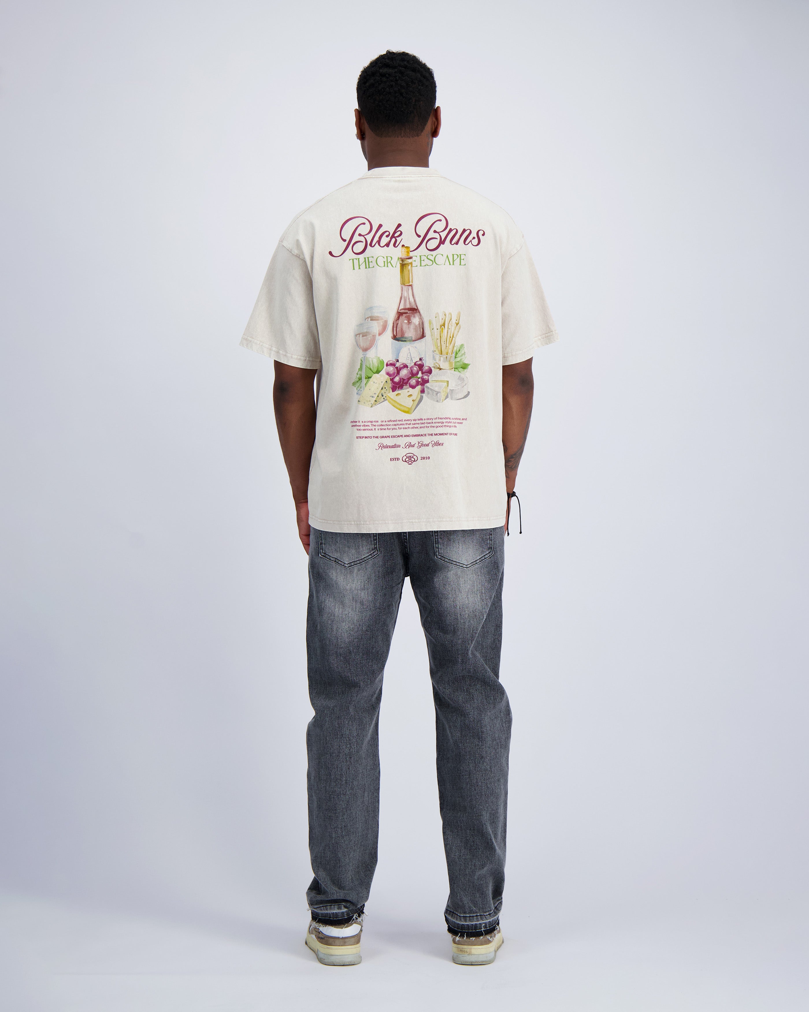 WINE TABLE t-shirt  Zandkleur