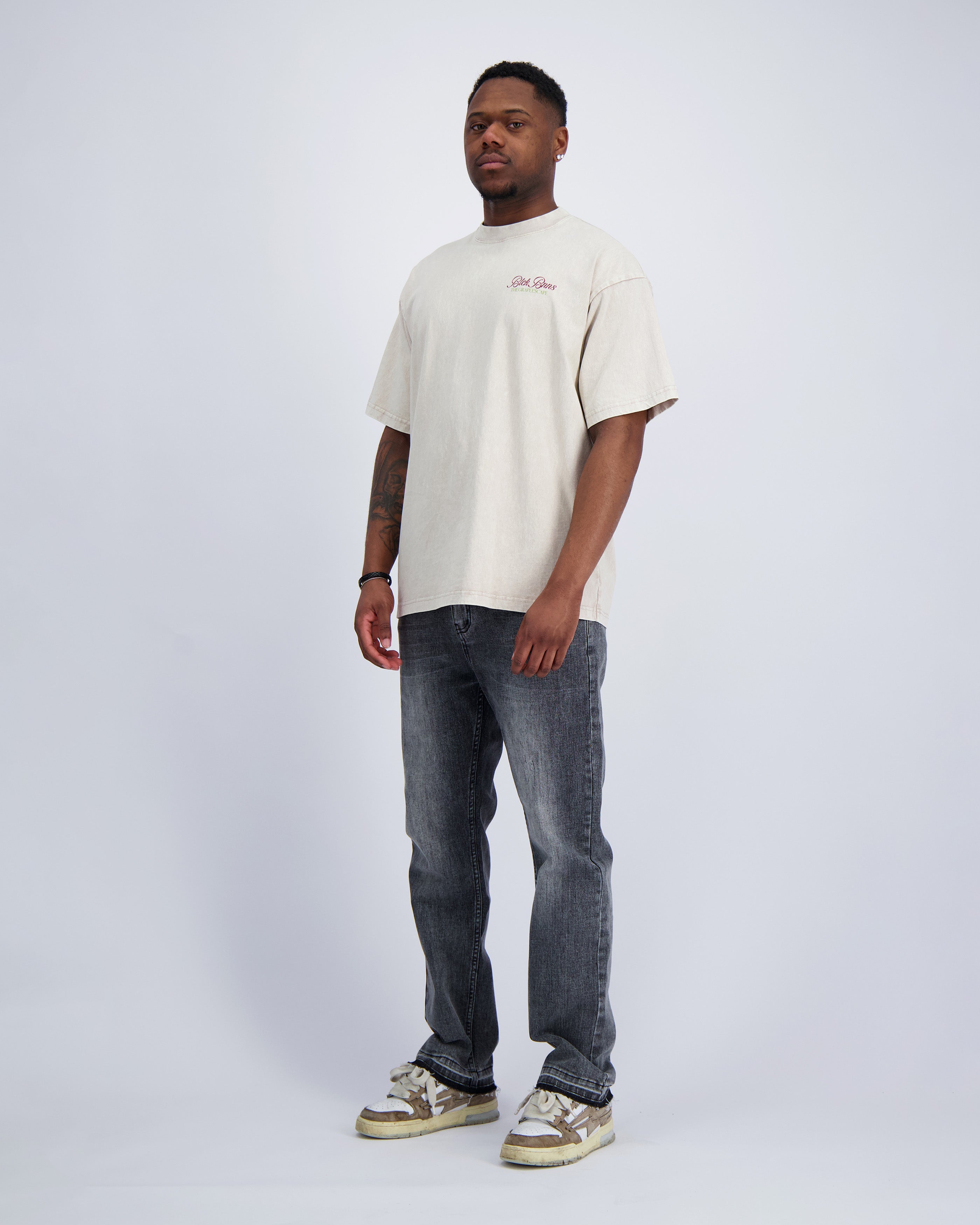 WINE TABLE t-shirt  Zandkleur