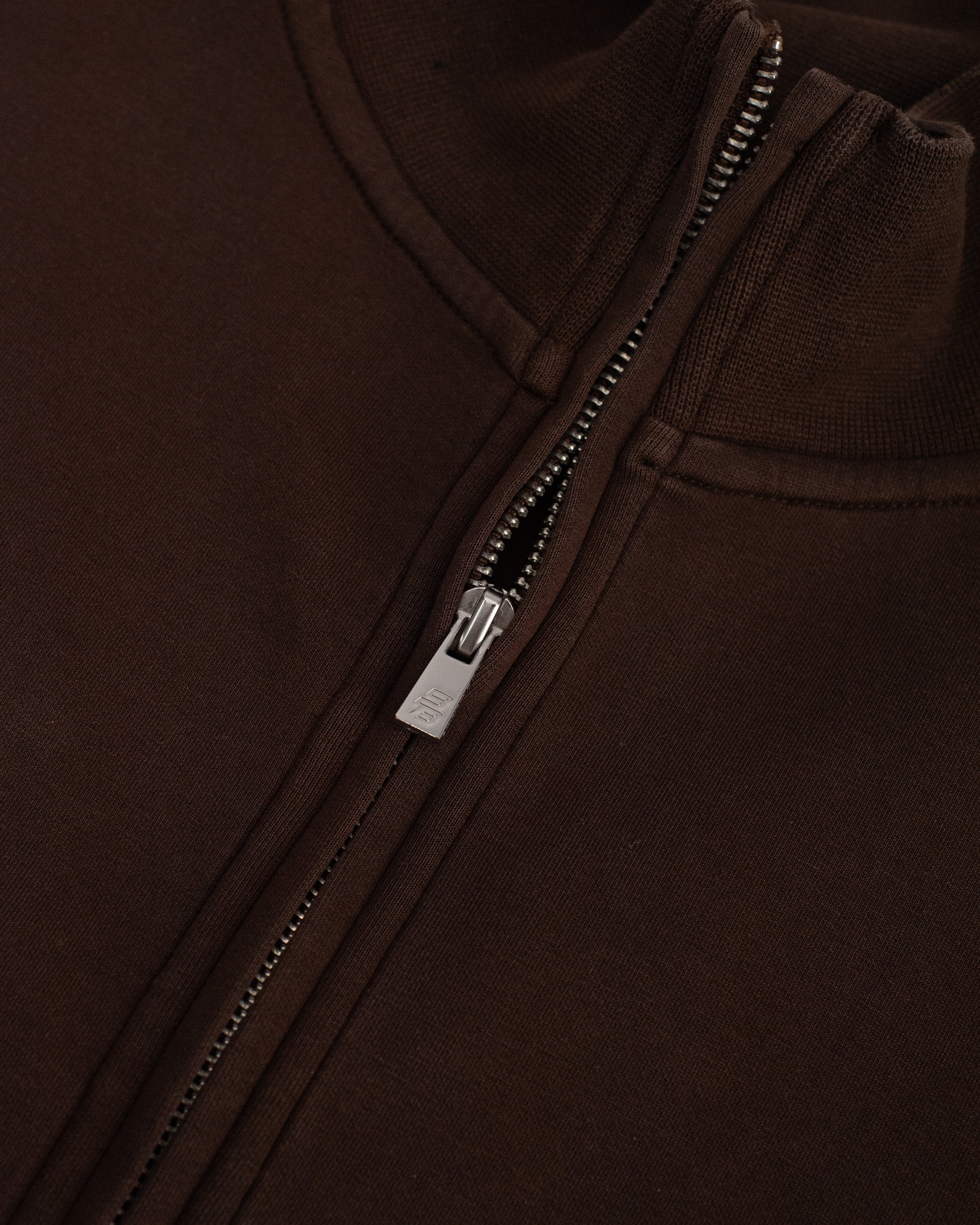 ZIPPED FLEX SUIT | Brown