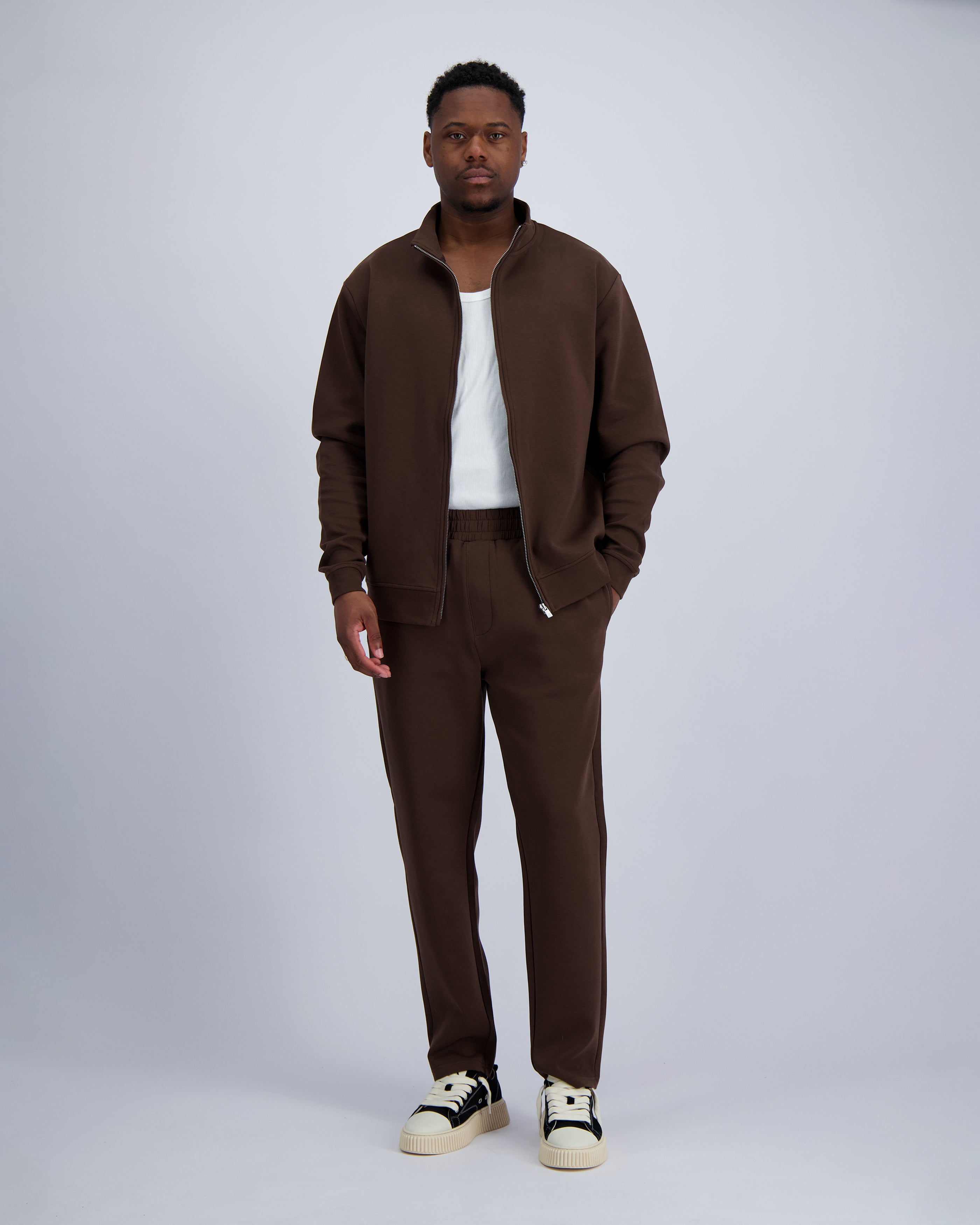 ZIPPED FLEX SUIT | Brown