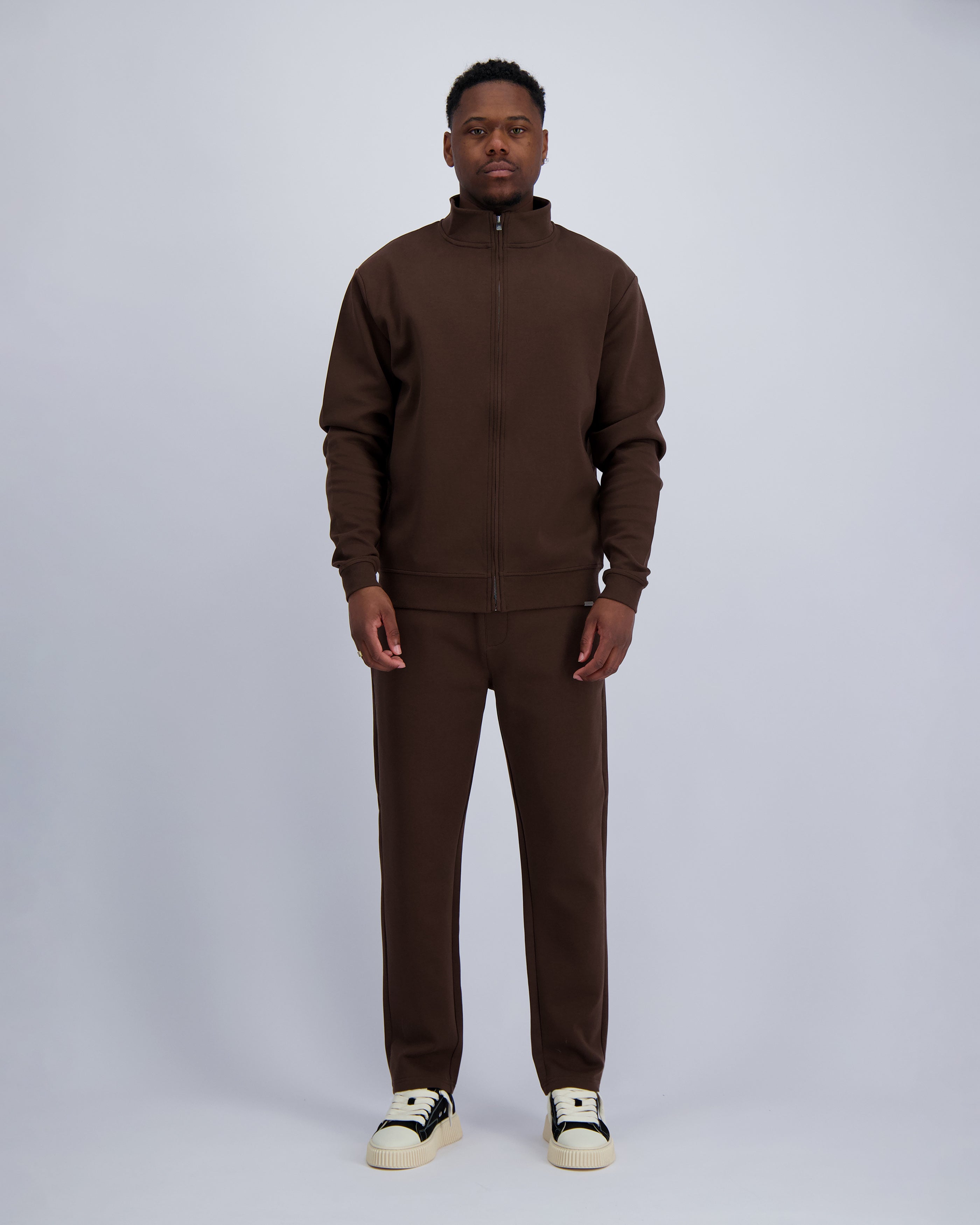 ZIPPED FLEX SUIT | Brown